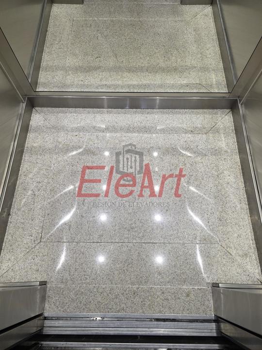 Piso em granito na cabina